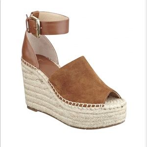 Marc Fisher ADALYN ESPADRILLE WEDGE SANDAL in Dark Neutral Suede Size 6